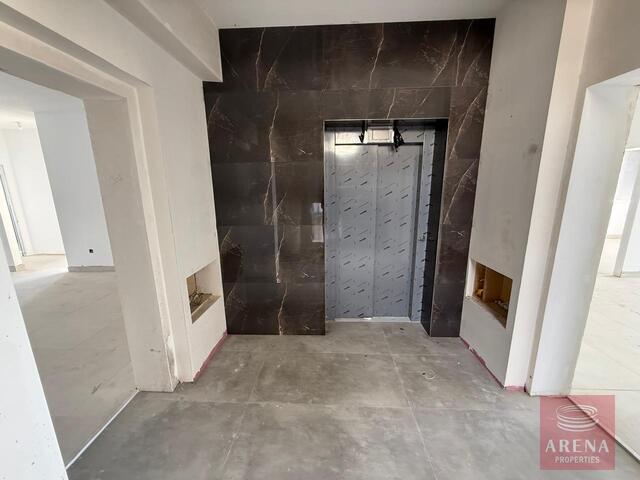2-Bedroom Penthouse with Roof Garden in Aradippou for Sale – photo 6