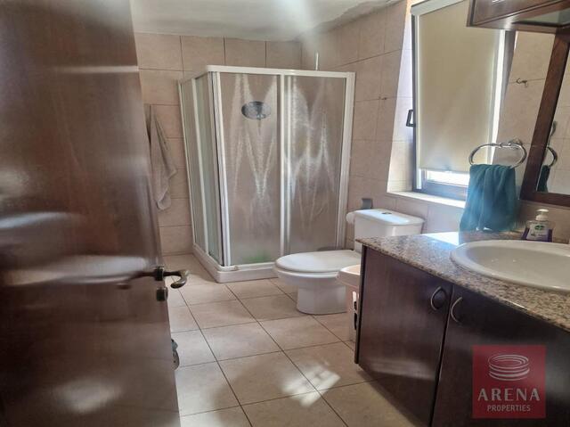 detachedHouse-6a215773dedb2.jpg