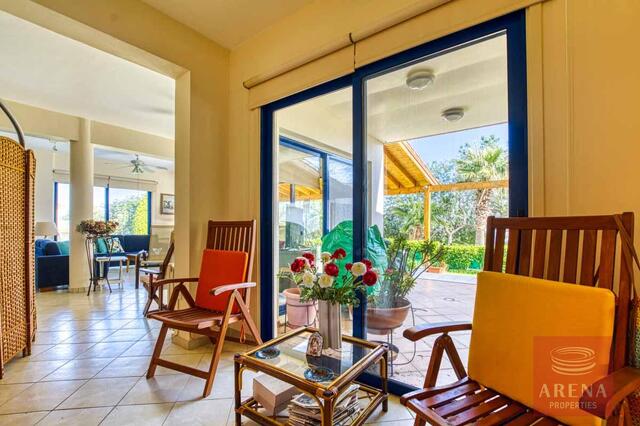 6 Bed Villa in Protaras – photo 16