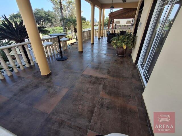 detachedHouse-22-5-BED-VILLA-LIVADIA-9182.jpeg