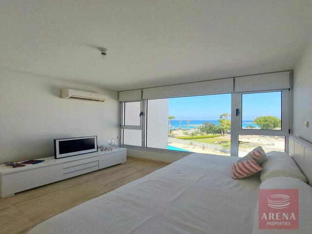 Luxury 2-Bed Apartment for Sale in Protaras – photo 20
