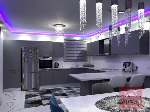 apartment-11-3-bed-apt-in-drosia-6966-2.jpg