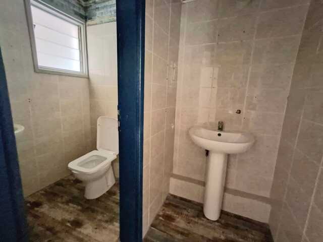 Shop for sale in port area – photo 17