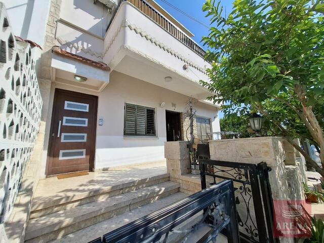 detachedHouse-1-HOUSE-SOTIROS-9979-1-1.jpg