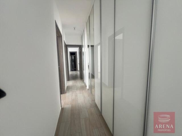detachedHouse-13-VILLA-IN-DEKELIA-8336.jpg