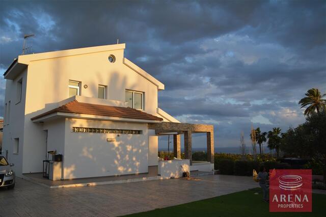 detachedHouse-14-VILLA-CYPRUS-4491.jpg