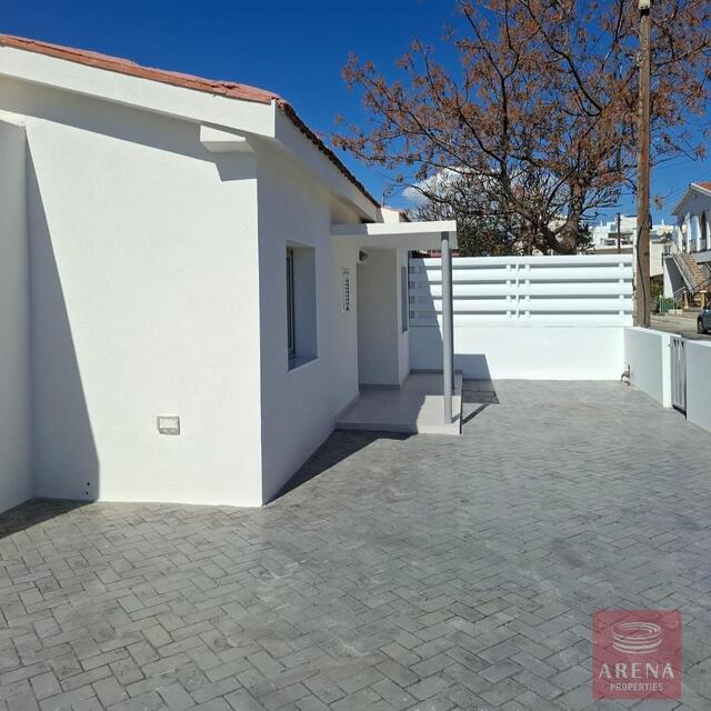 3 Bedroom Bungalow for sale in Agios Nicolaos - Fully Renovated – photo 7