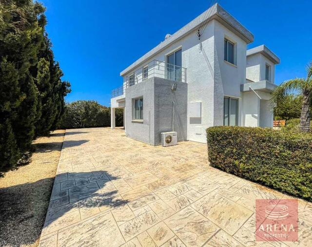 5 Bedrooms Villa in Protaras – photo 1