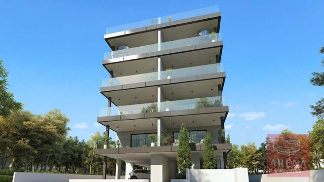 Penthouse with Private Roof Garden in Livadia – photo 6