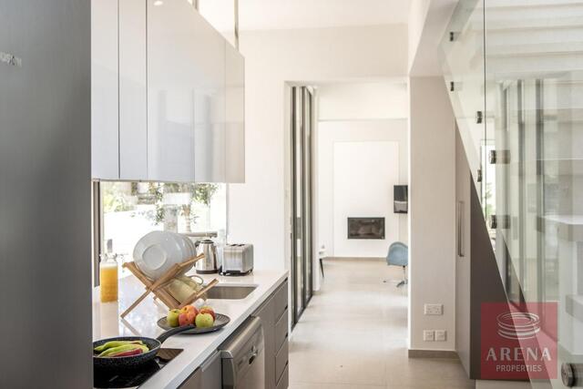detachedHouse-19-3-BED-VILLA-KAPPARIS-8945.jpg