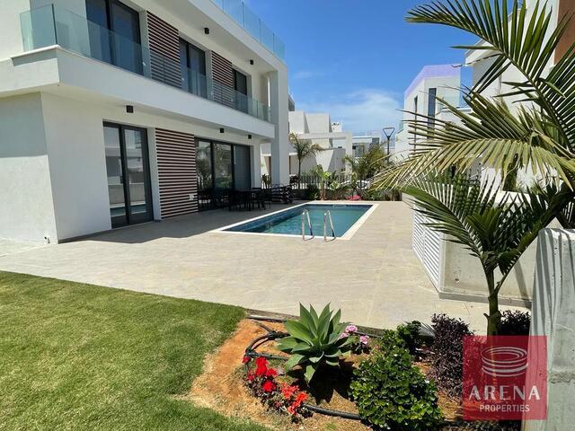 detachedHouse-7-villa-in-ayia-triada-5628-2.jpg