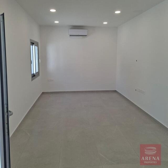 3 Bedroom Bungalow for sale in Agios Nicolaos - Fully Renovated – photo 30