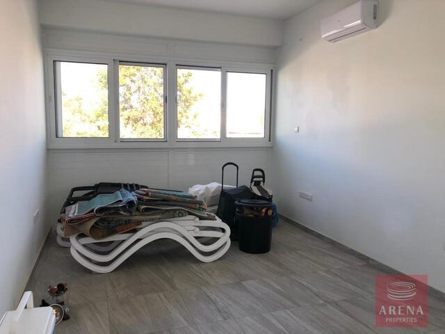 detachedHouse-14-4-BED-VILLA-IN-PARALIMNI-7728.jpg