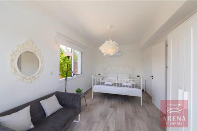 detachedHouse-21-4-BED-VILLA-AYIA-THEKLA-5190.jpg
