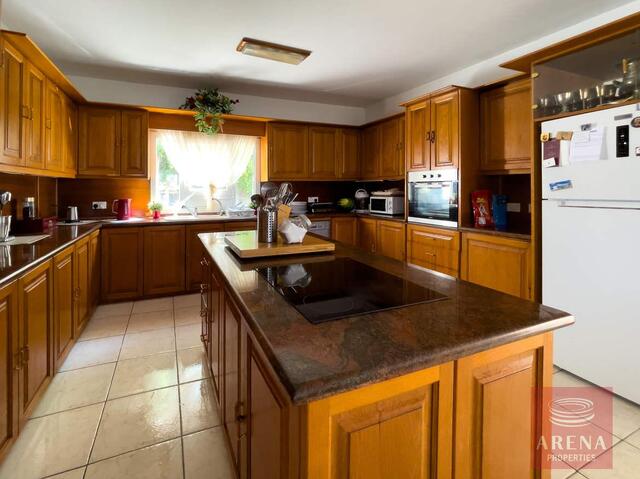 Luxury 6 Bed-Villa For Sale In Ayia Napa – photo 27