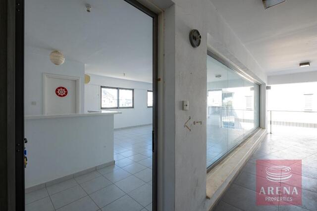 Office and Shop in Oroklini – photo 8