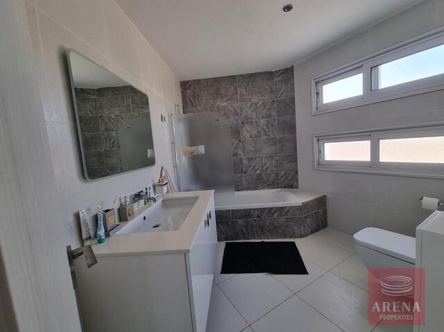 detachedHouse-69a016f244320-1.jpg