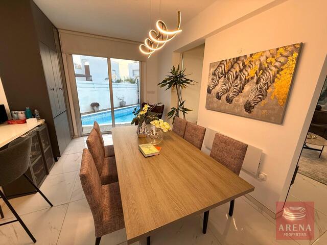 detachedHouse-69ca52dd31e47.jpg