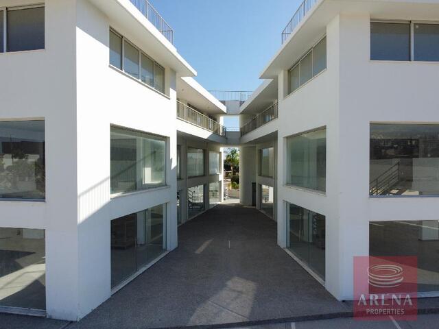realEstateForBusiness-69a86c443500a.jpg