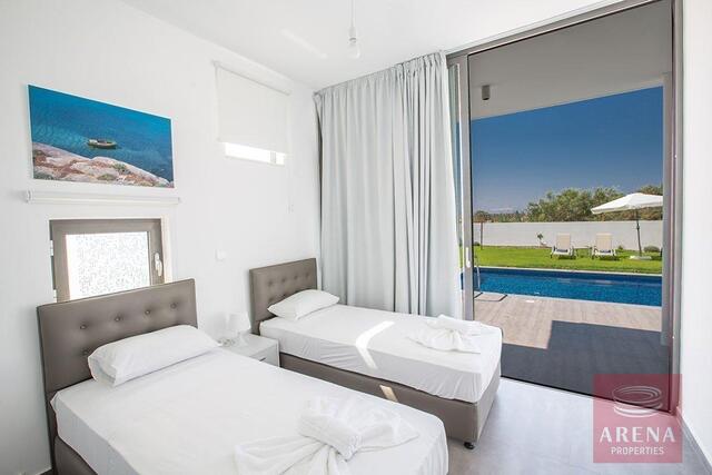 detachedHouse-19-villa-ayia-napa-5282.jpg