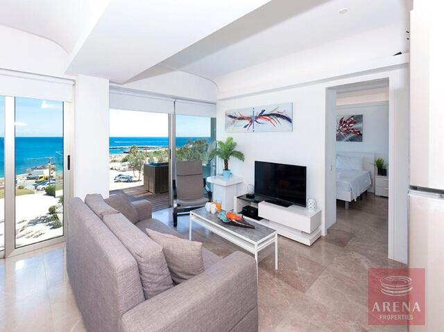 Seafront Apartment in Protaras – photo 10