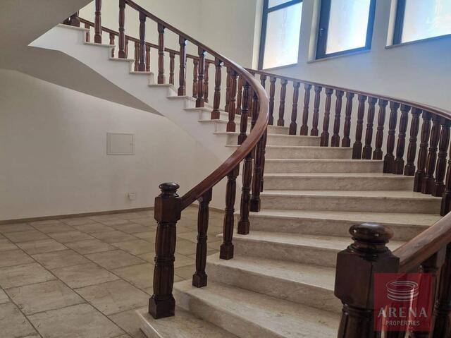 detachedHouse-6a215773486ca.jpg