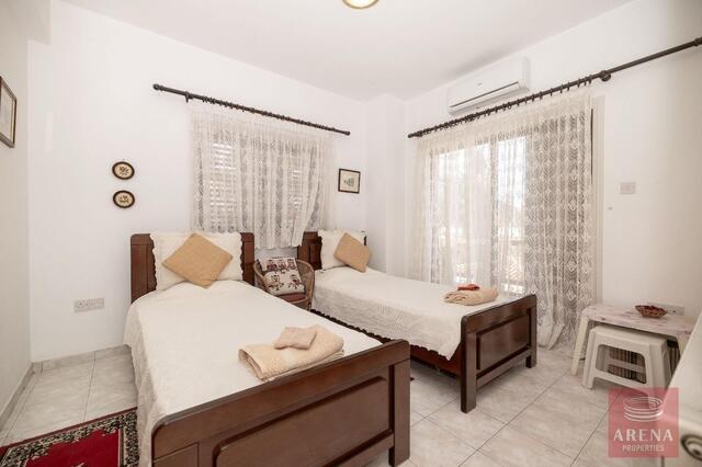 4-Bedroom Villa in the Pernera Area of Protaras – photo 18