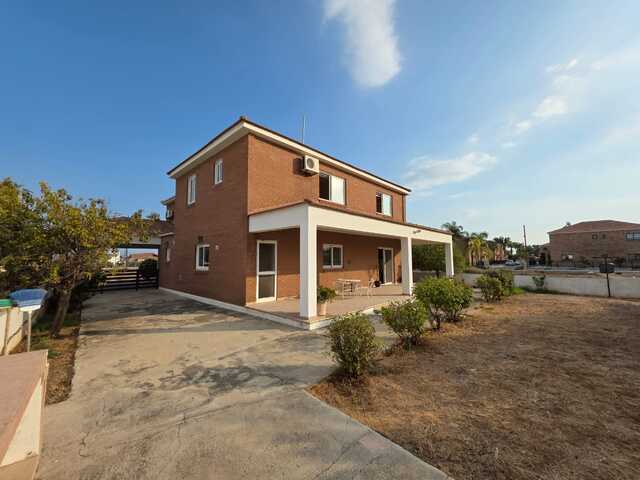 4 Bed Villa in Kiti – photo 3