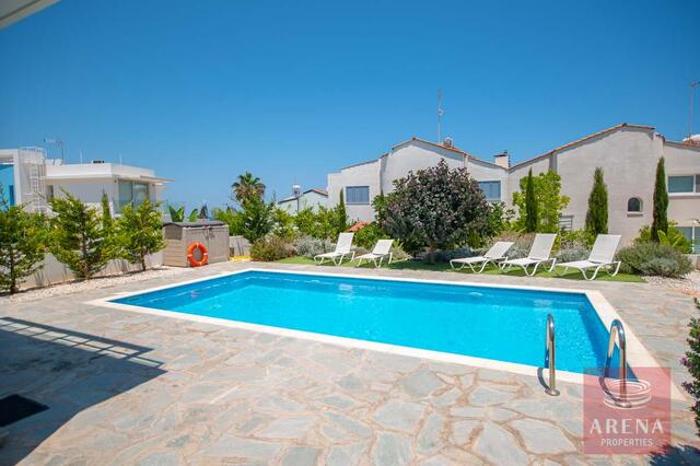 detachedHouse-5-Villa-in-Protaras-5267-4.jpg