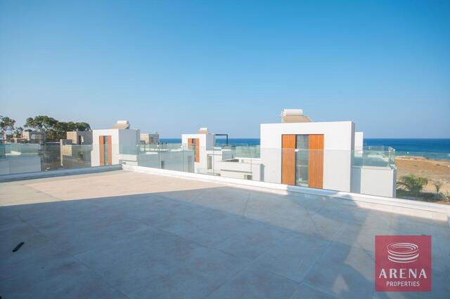 detachedHouse-DSC_5459-2.jpg