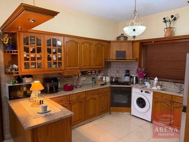detachedHouse-697c9669ad20f-1.jpg
