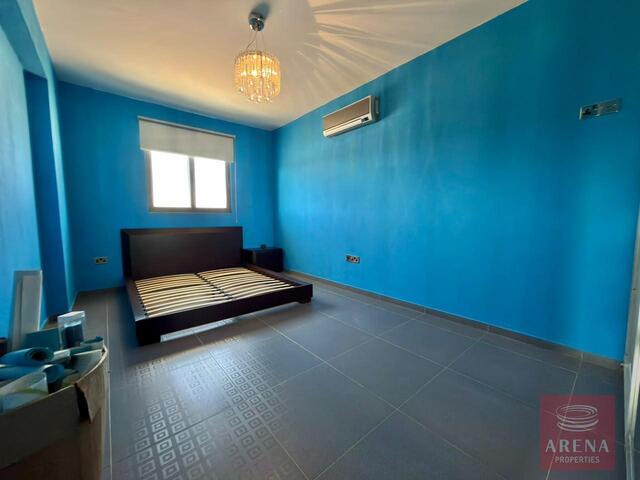 detachedHouse-6a71b907b6644.jpg