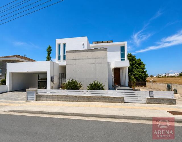 detachedHouse-6a26ac80c61dd.jpg