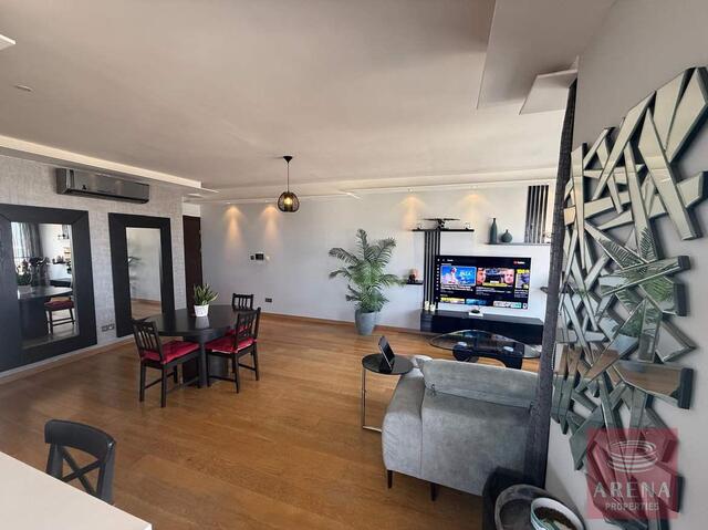apartment-6a05cc4fb2fa8-3.jpg