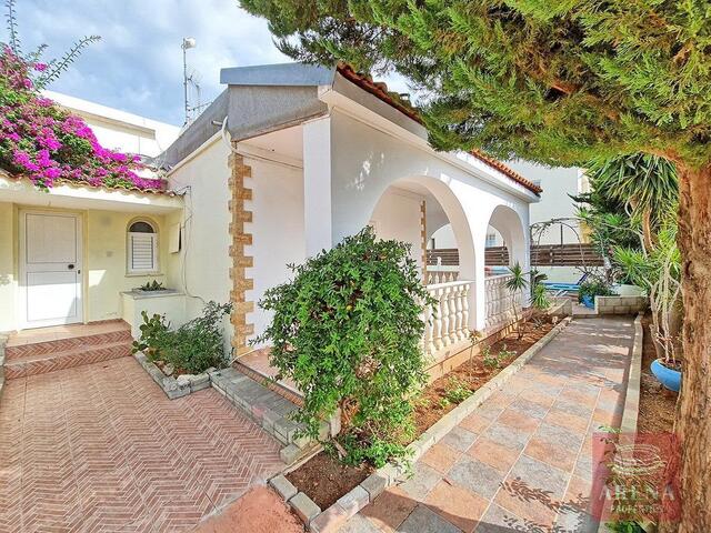 bungalow-12-4-BED-BUNGALOW-PARALIMNI-8979.jpg