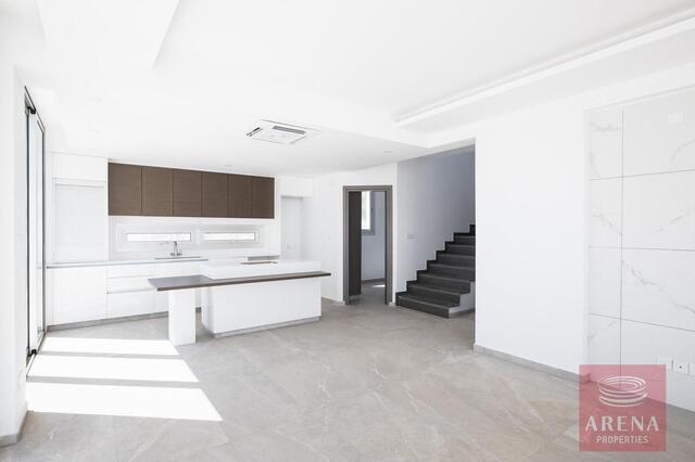 detachedHouse-6a7c25a5e0bbb.jpg
