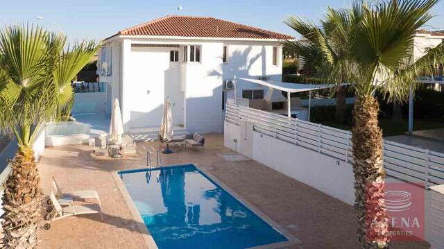 detachedHouse-3-3-bed-villa-pernera-7515-1.jpg