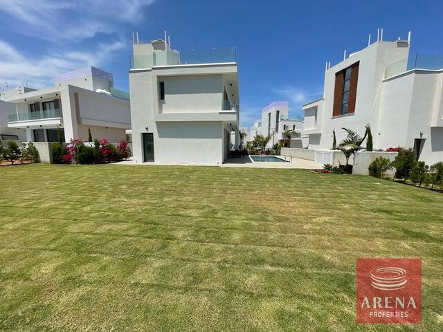 detachedHouse-5-villa-in-ayia-triada-5628-2.jpg