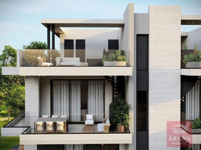 penthouse-6a33e439e0b9d-10.jpg