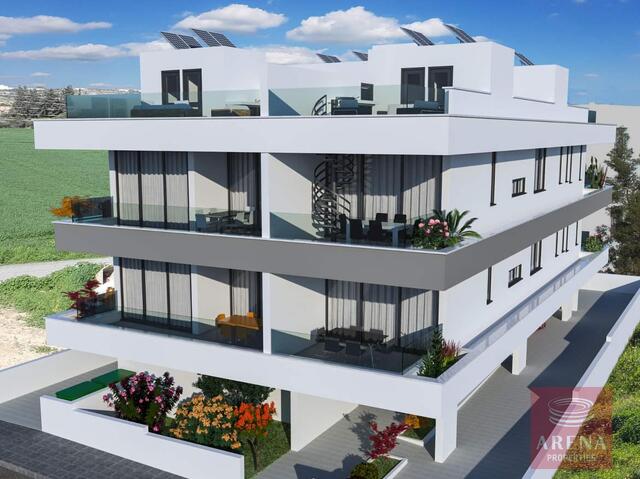 penthouse-6a3a6e7e5e9f0-5.jpg