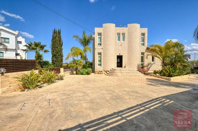 detachedHouse-3-BED-VILLA-IN-PARALIMNI-6883-34.jpeg