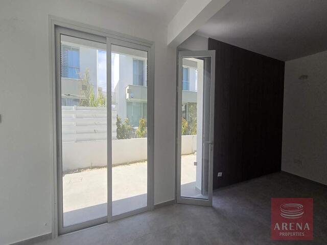 detachedHouse-6a22a266299f4-2.jpg