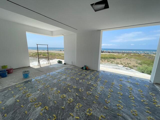 detachedHouse-1-seafront-villa-pervolia-10104-7.jpg