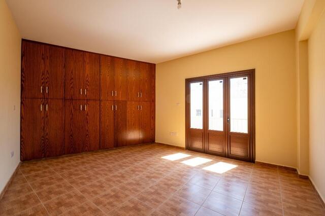 detachedHouse-1-4-BED-HOUSE-AGIOS-THEODOROS-10106-10.jpg