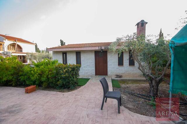 detachedHouse-12-5-bed-villa-in-Pervolia-6045.jpeg