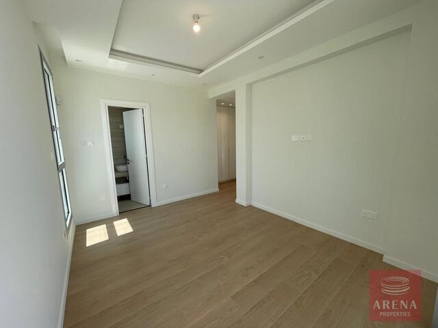 New Villas in Dekelia Area – photo 11