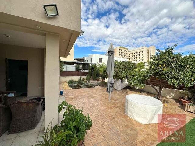 detachedHouse-2-4-BED-VILLA-IN-LARNACA-8978.jpg