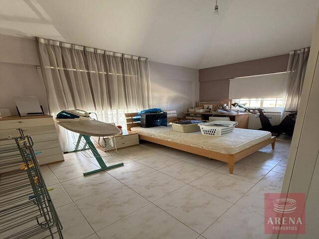 detachedHouse-69ba6564e39ab-1.jpg