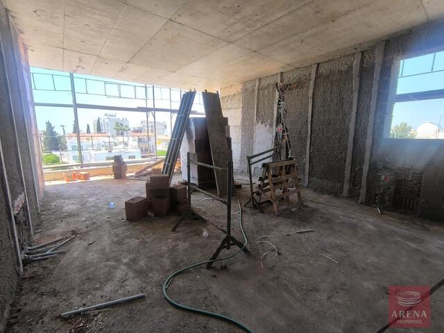 penthouse-6a3b9532ae1f4-1.jpg