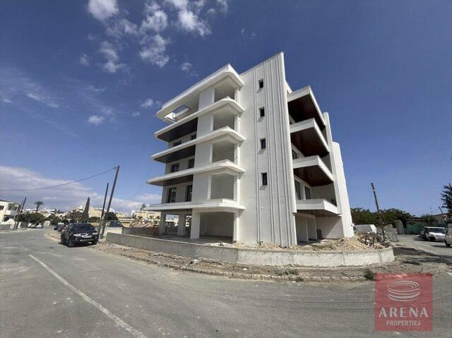 1 Bed Apartment in Larnaca – photo 1